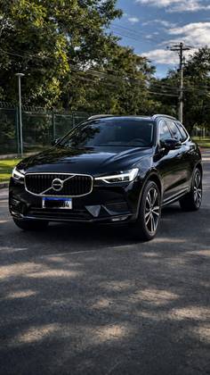 VOLVO XC60 2.0 T5 GASOLINA MOMENTUM AWD GEARTRONIC VOLVO XC60 2.0 T5 GASOLINA MOMENTUM AWD GEARTRONIC